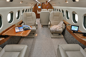 Falcon900B Interior