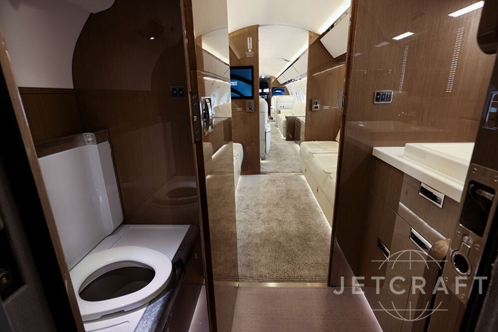 2017 Gulfstream G650ER S/N 6208