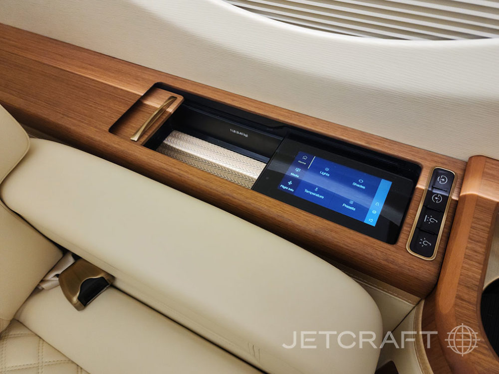 2020 Gulfstream G600 S/N 73017
