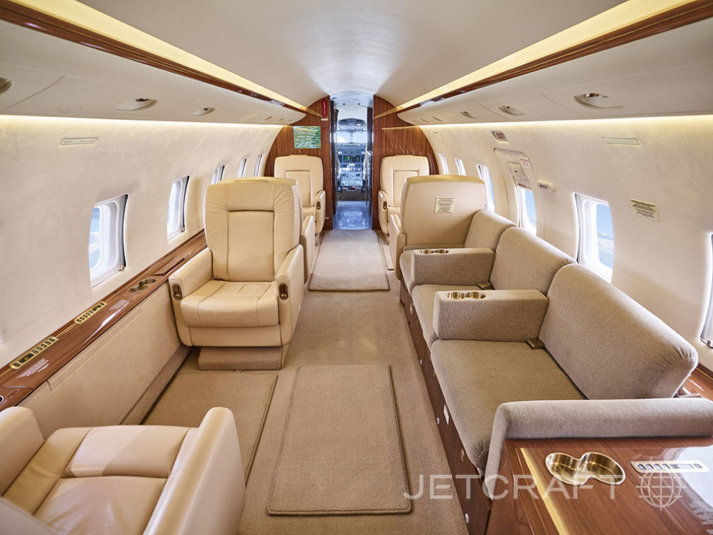 2003 Bombardier Challenger 604 S/N 5565