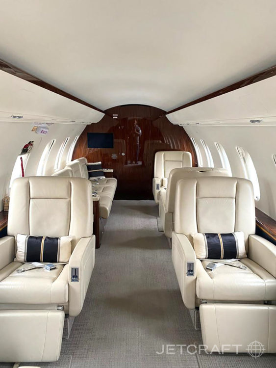 2013 Bombardier Challenger 605 S/N 5887
