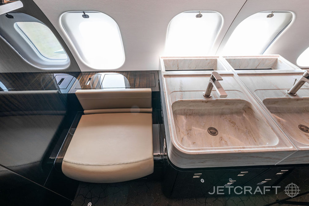 2020 Bombardier Global 6500 S/N 60016