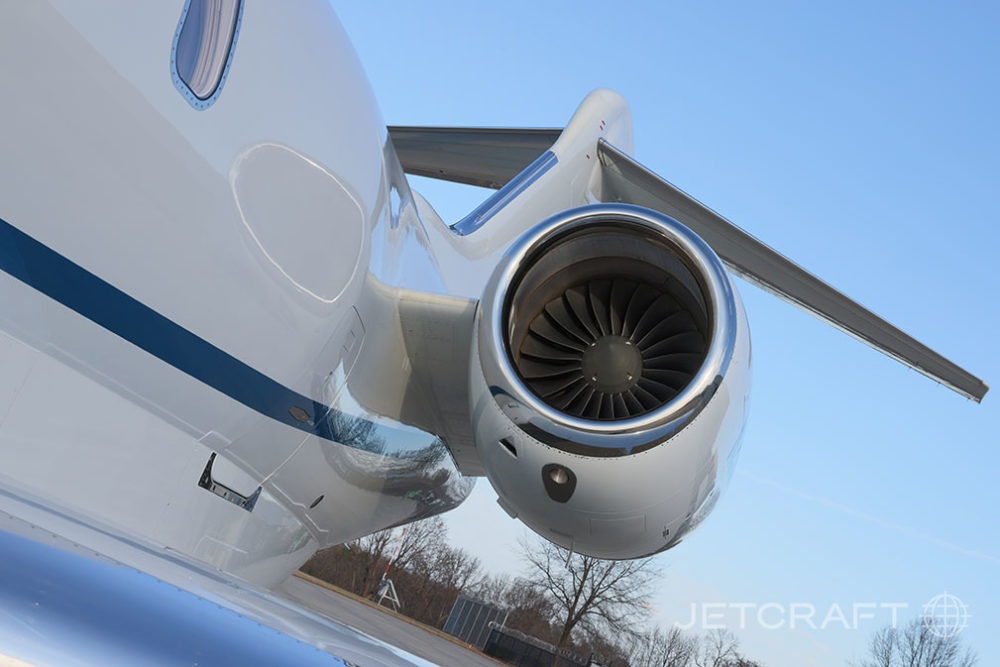 2012 Bombardier Challenger 300 S/N 20370