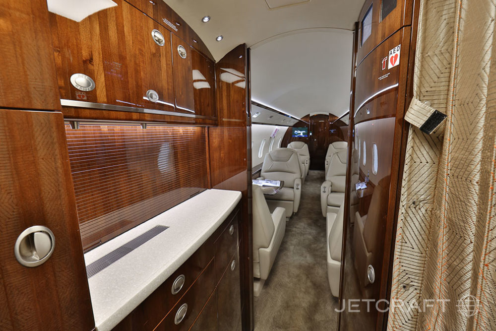 2012 Bombardier Challenger 300 S/N 20370