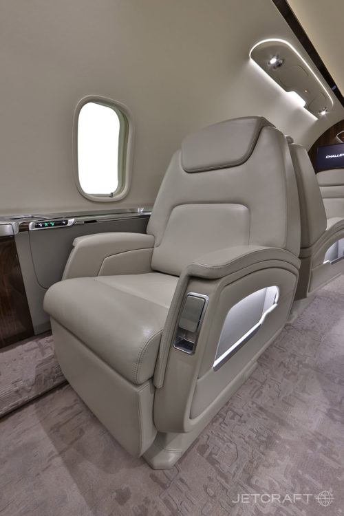 2015 Bombardier Challenger 350 S/N 20556
