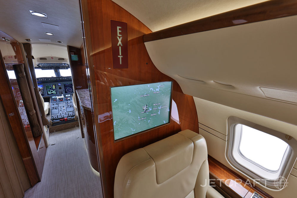 2008 Bombardier Challenger 605 S/N 5737