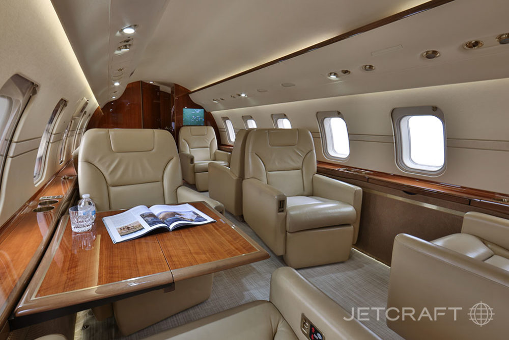 2008 Bombardier Challenger 605 S/N 5737