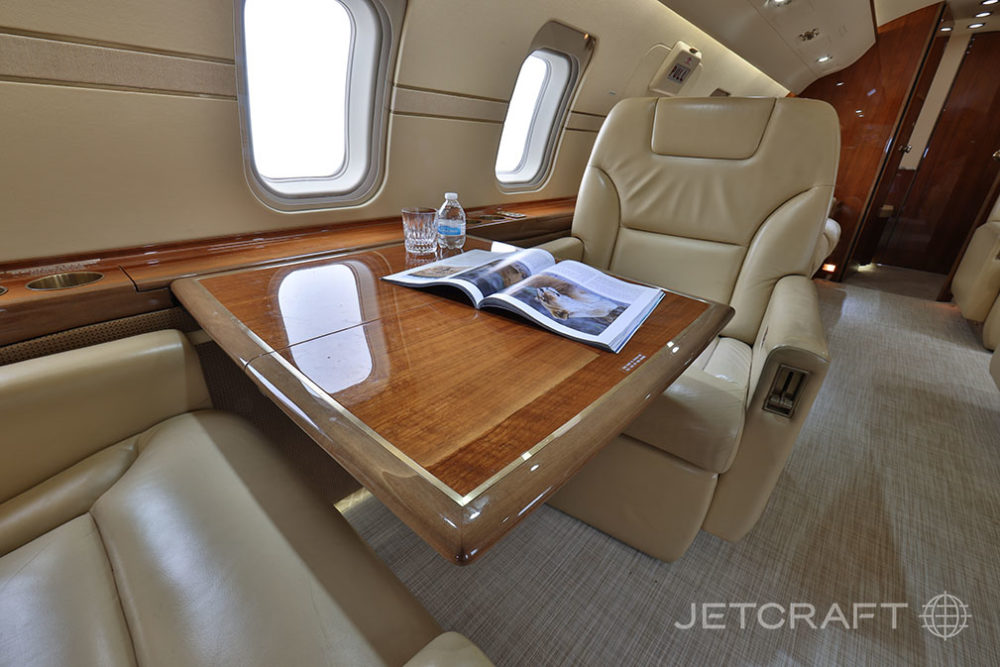 2008 Bombardier Challenger 605 S/N 5737