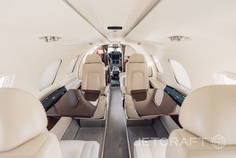 2015 Embraer Phenom 300 S/N 50500329