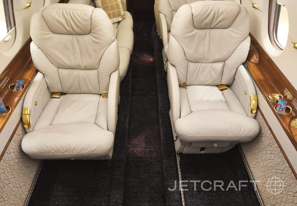 2001 Beechcraft Hawker 800XP S/N 258536