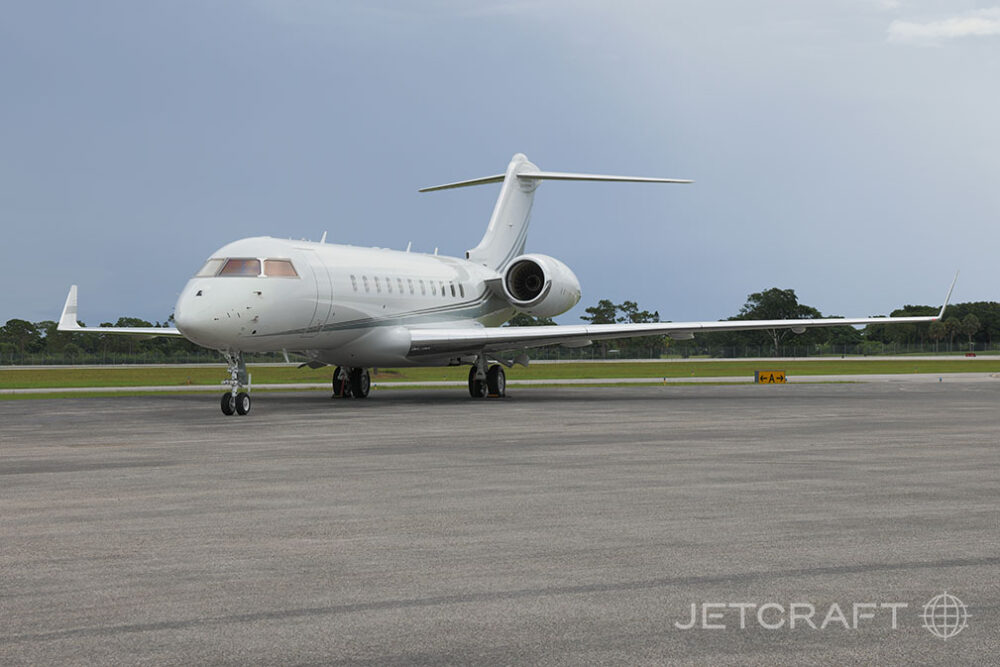 2010 Bombardier Global 5000 S/N 9372