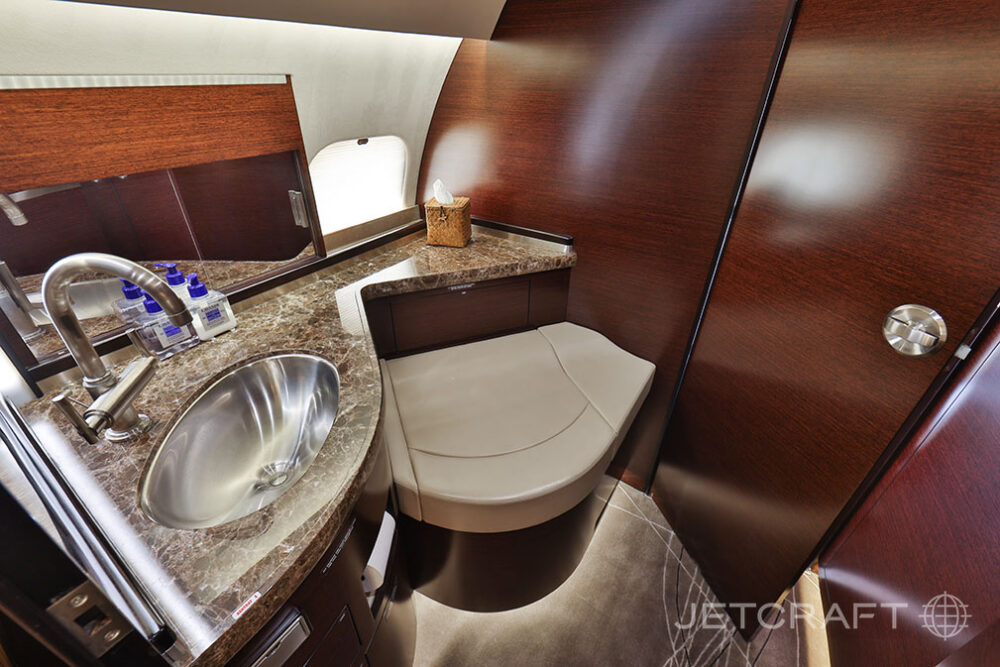 2014 Bombardier Global 6000 S/N 9526