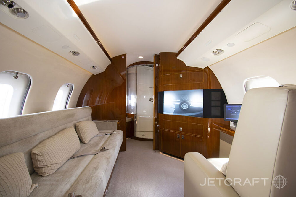 2014 Bombardier Global 6000 S/N 9582