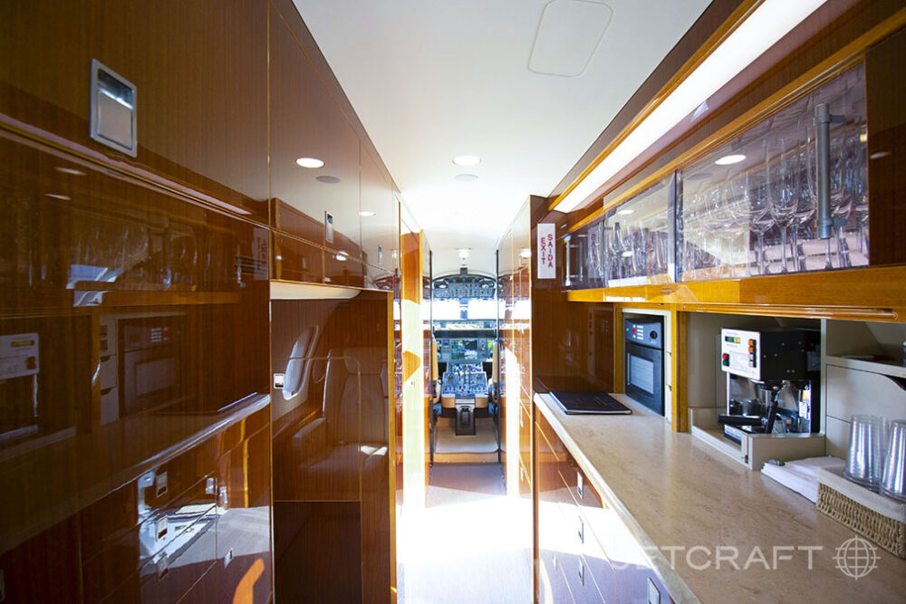 2014 Bombardier Global 6000 S/N 9582