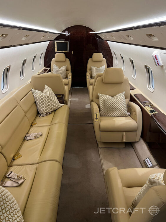 2006 Bombardier Challenger 300 S/N 20106