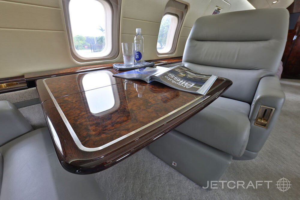 2006 Bombardier Challenger 604 S/N 5646