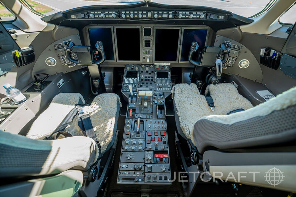 2008 Bombardier Challenger 300 S/N 20169