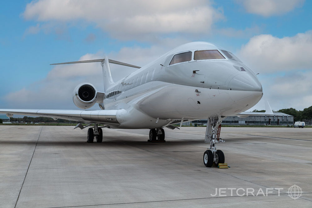 2017 Bombardier Global 6000 S/N 9754