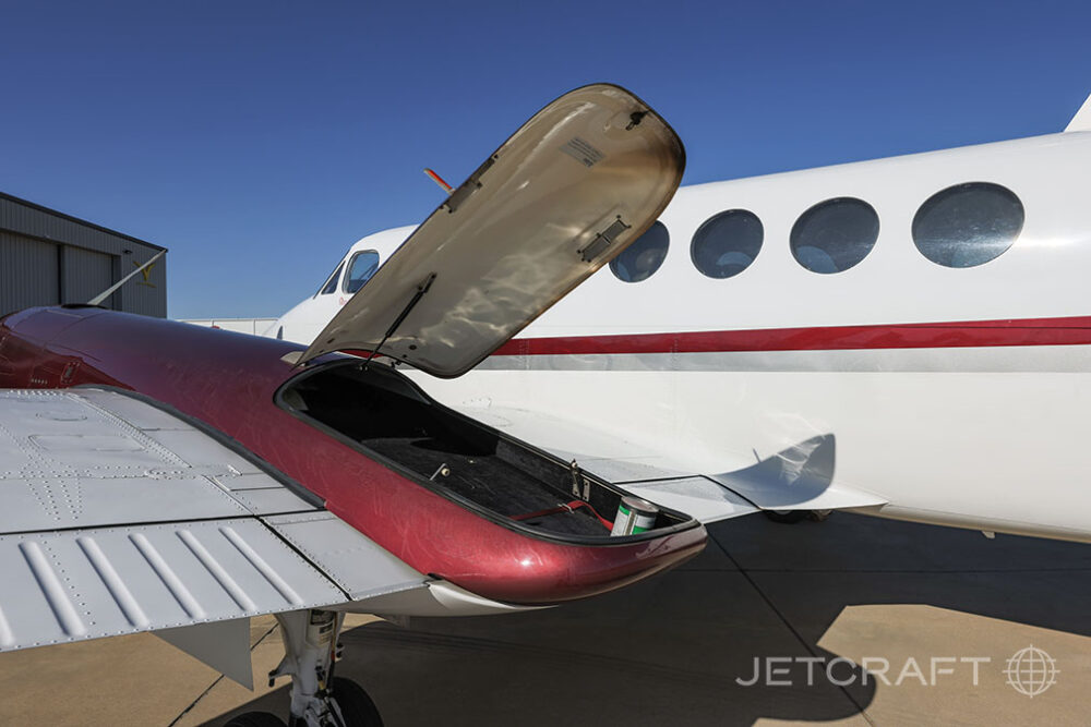 2008 Beechcraft King Air 350 S/N FL-0611