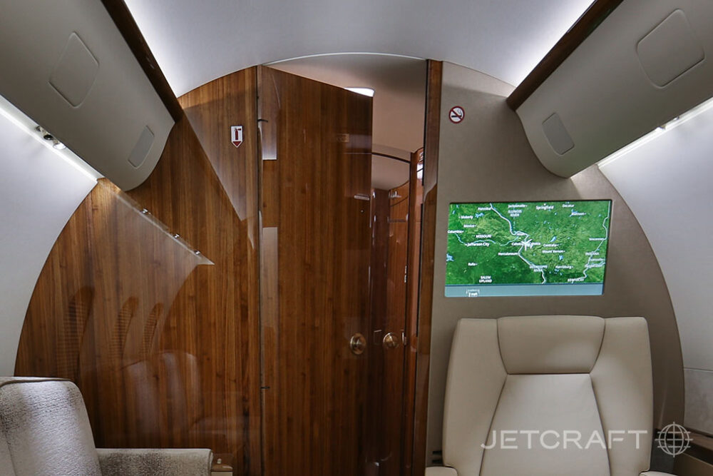2016 Bombardier Global 5000 S/N 9683