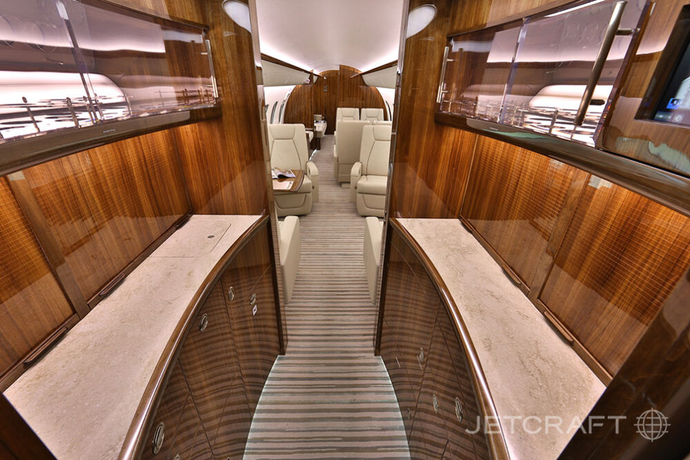 2016 Bombardier Global 5000 S/N 9683