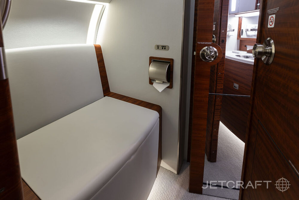 2018 Dassault Falcon 2000LXS S/N 336
