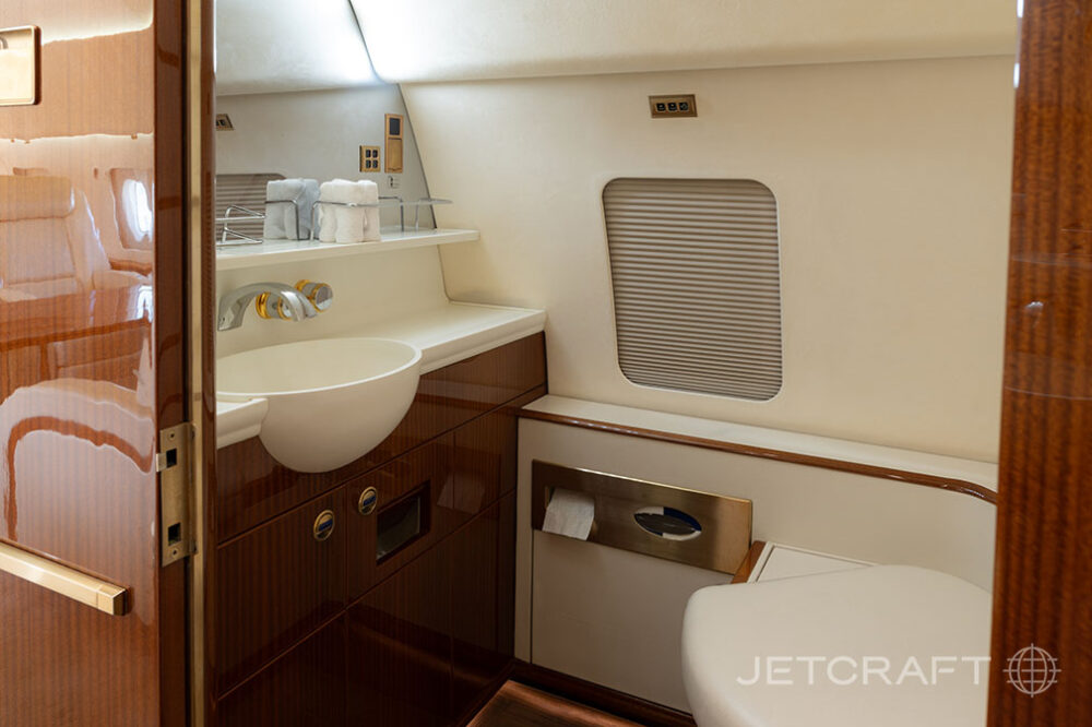 2007 Airbus A318 Elite S/N 3238