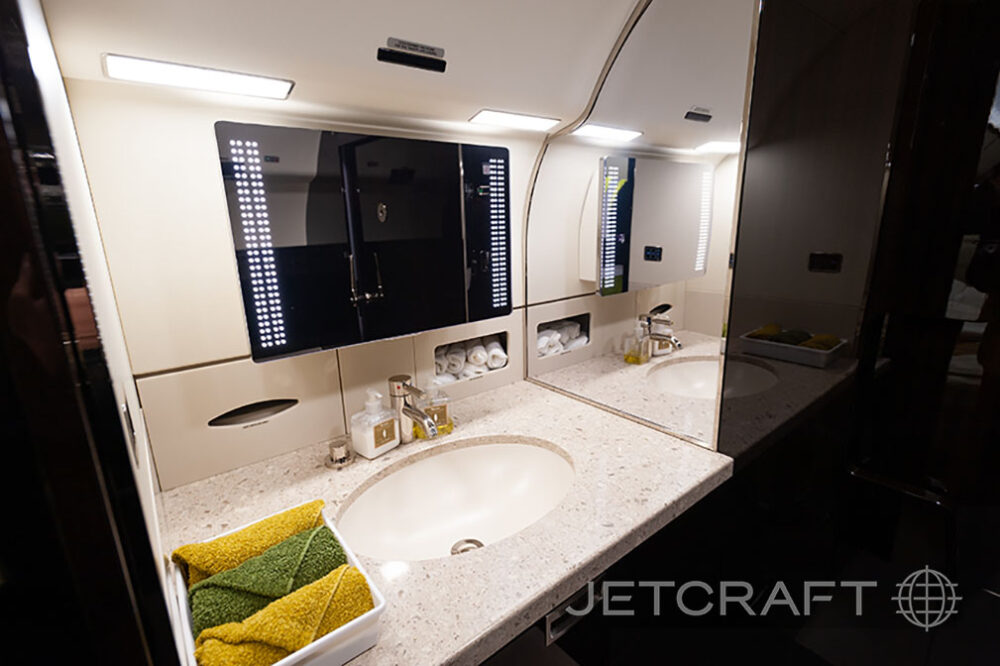 2016 Gulfstream G650ER S/N 6192
