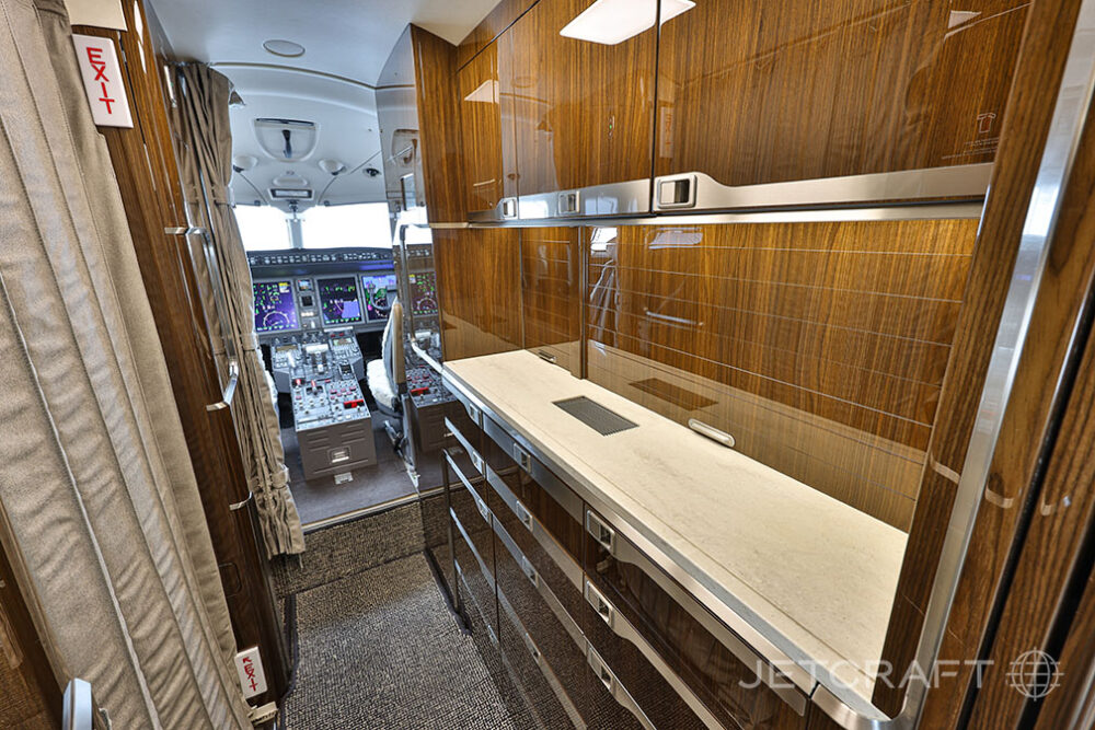 2018 Bombardier Challenger 350 S/N 20780