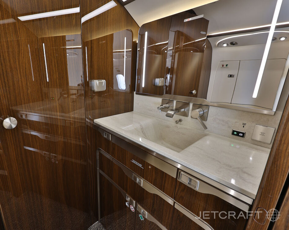 2018 Bombardier Challenger 350 S/N 20780