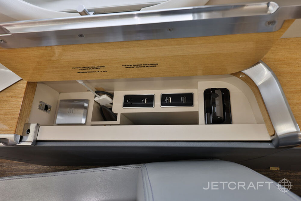 2016 Bombardier Challenger 350 S/N 20608