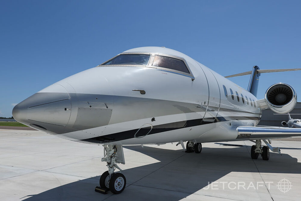1999 Bombardier Challenger 604 S/N 5406