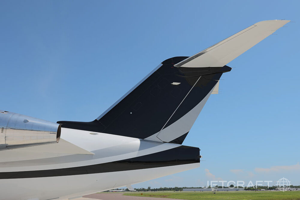 1999 Bombardier Challenger 604 S/N 5406