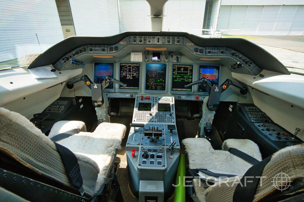 2013 Beechcraft Hawker 4000 S/N RC-0075