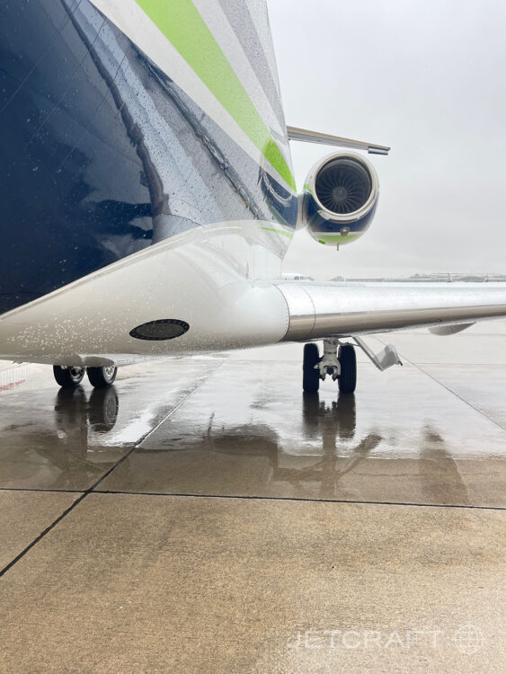 2004 Bombardier Challenger 300 S/N 20016