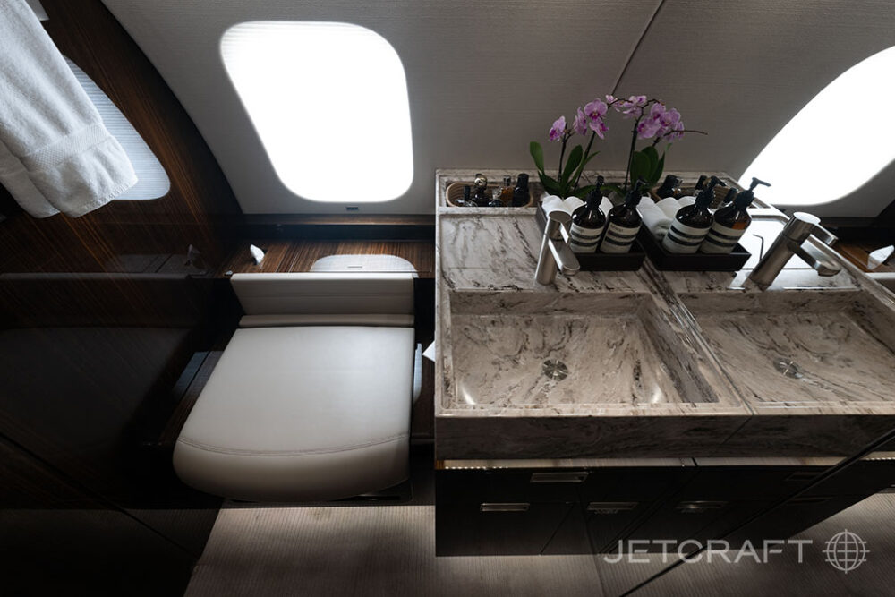 2020 Bombardier Global 7500 S/N 70043