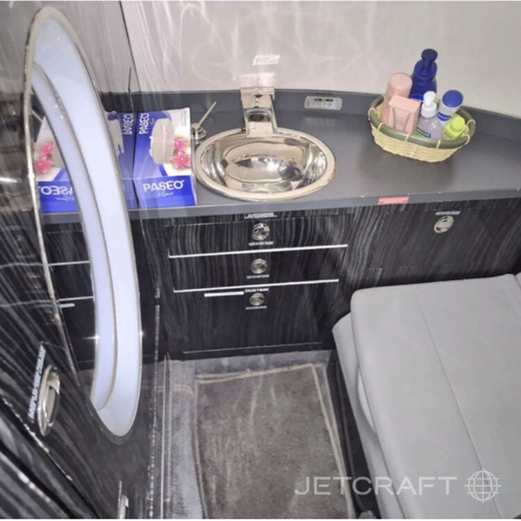 2008 Beechcraft Hawker 750 S/N HB-0007