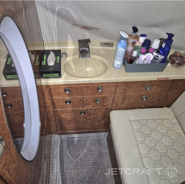 2005 Beechcraft Hawker 800XP S/N 258722