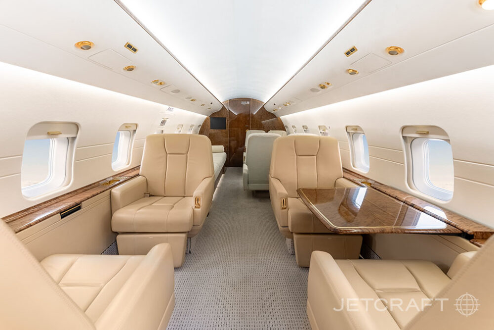2005 Bombardier Challenger 604 S/N 5612