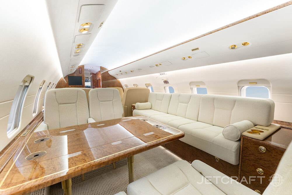 2005 Bombardier Challenger 604 S/N 5612