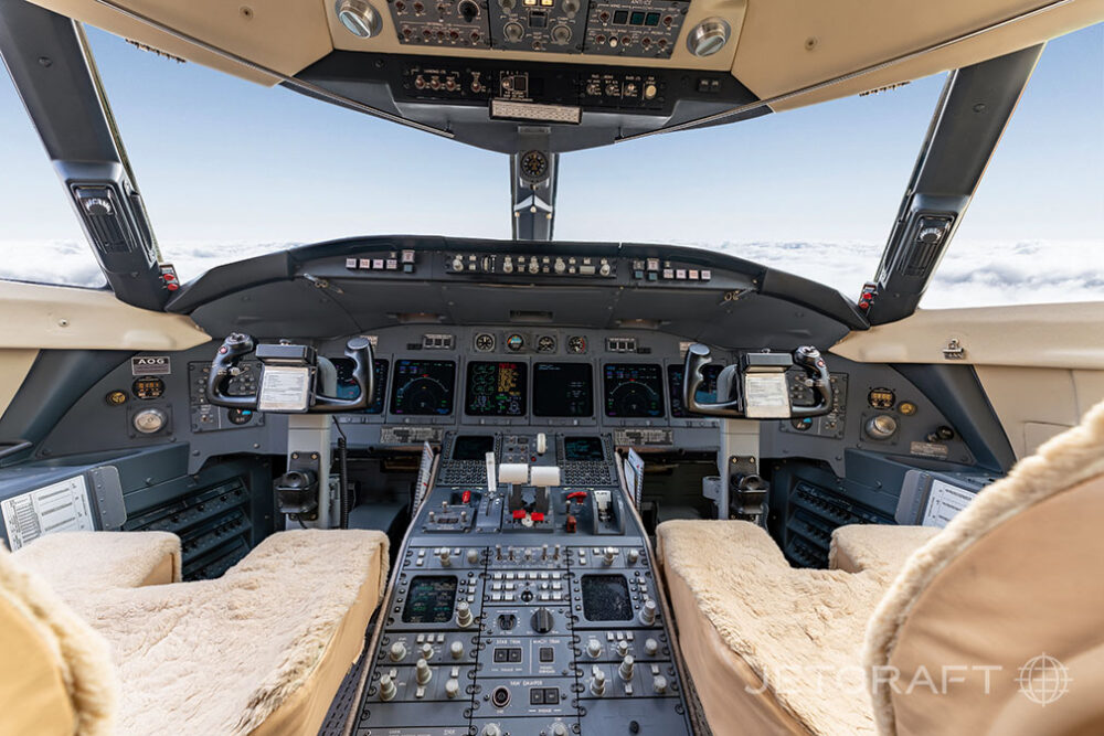 2005 Bombardier Challenger 604 S/N 5612