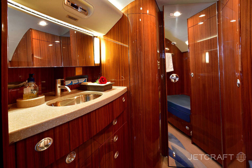 2015 Gulfstream G550 S/N 5496