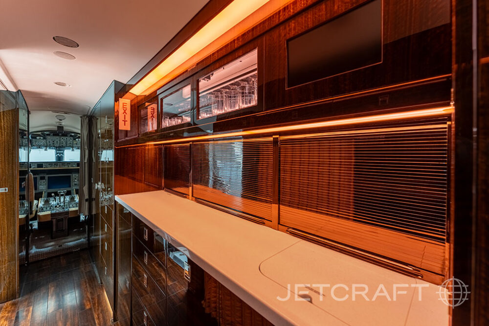 2017 Bombardier Global 6000 S/N 9793