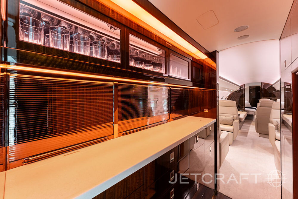 2017 Bombardier Global 6000 S/N 9793