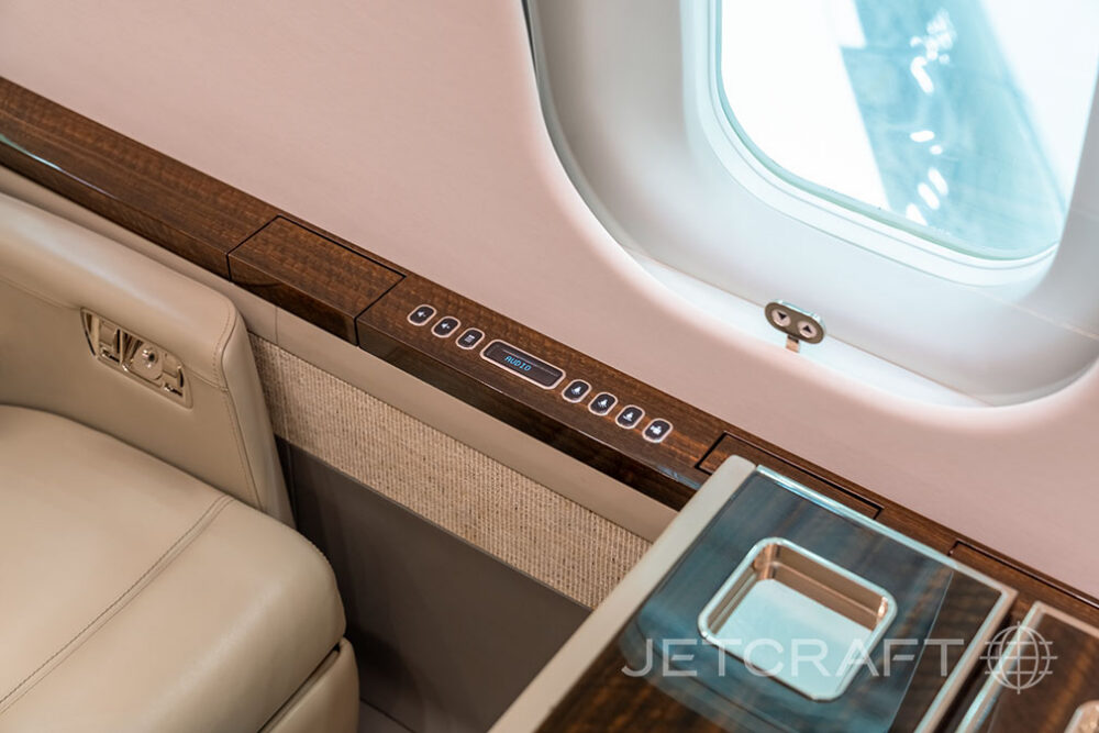 2017 Bombardier Global 6000 S/N 9793