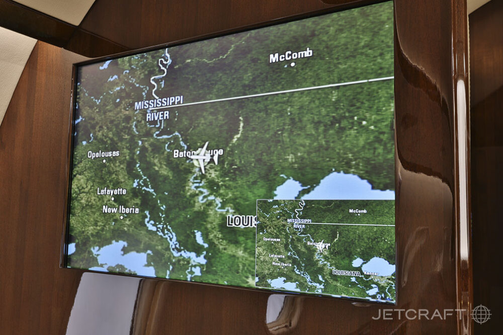 2012 Bombardier Challenger 300 S/N 20371