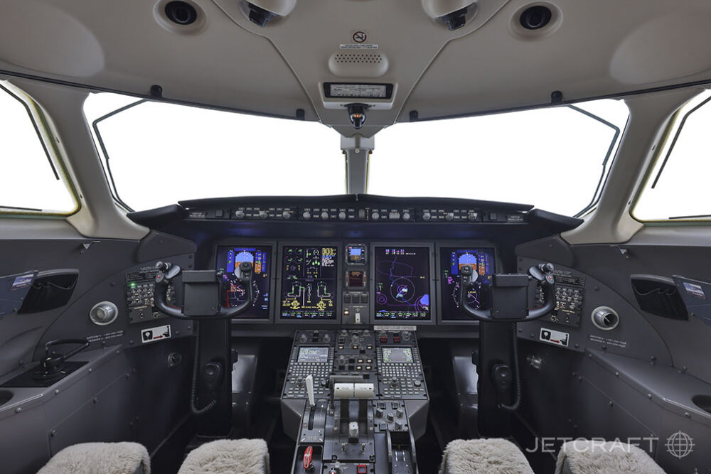 2012 Bombardier Challenger 300 S/N 20371