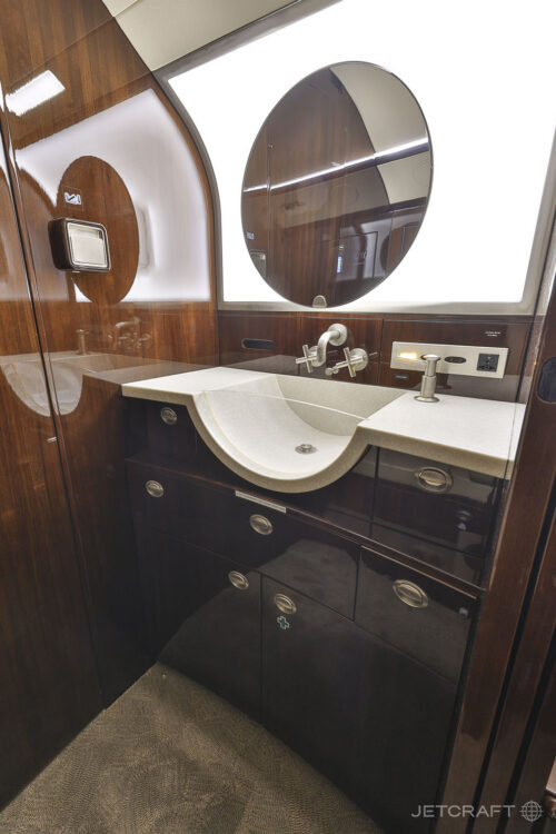 2012 Bombardier Challenger 300 S/N 20371