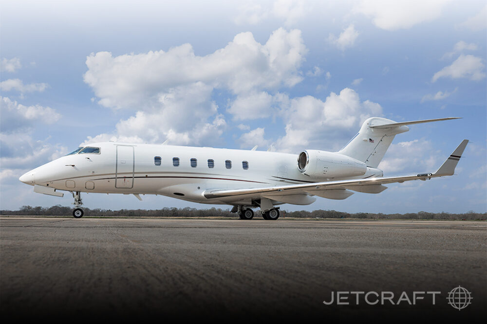 2012 Bombardier Challenger 300 S/N 20371