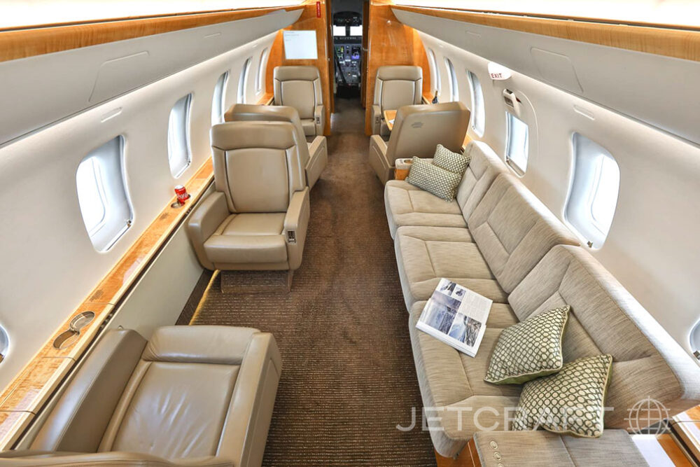 2011 Bombardier Challenger 605 S/N 5870